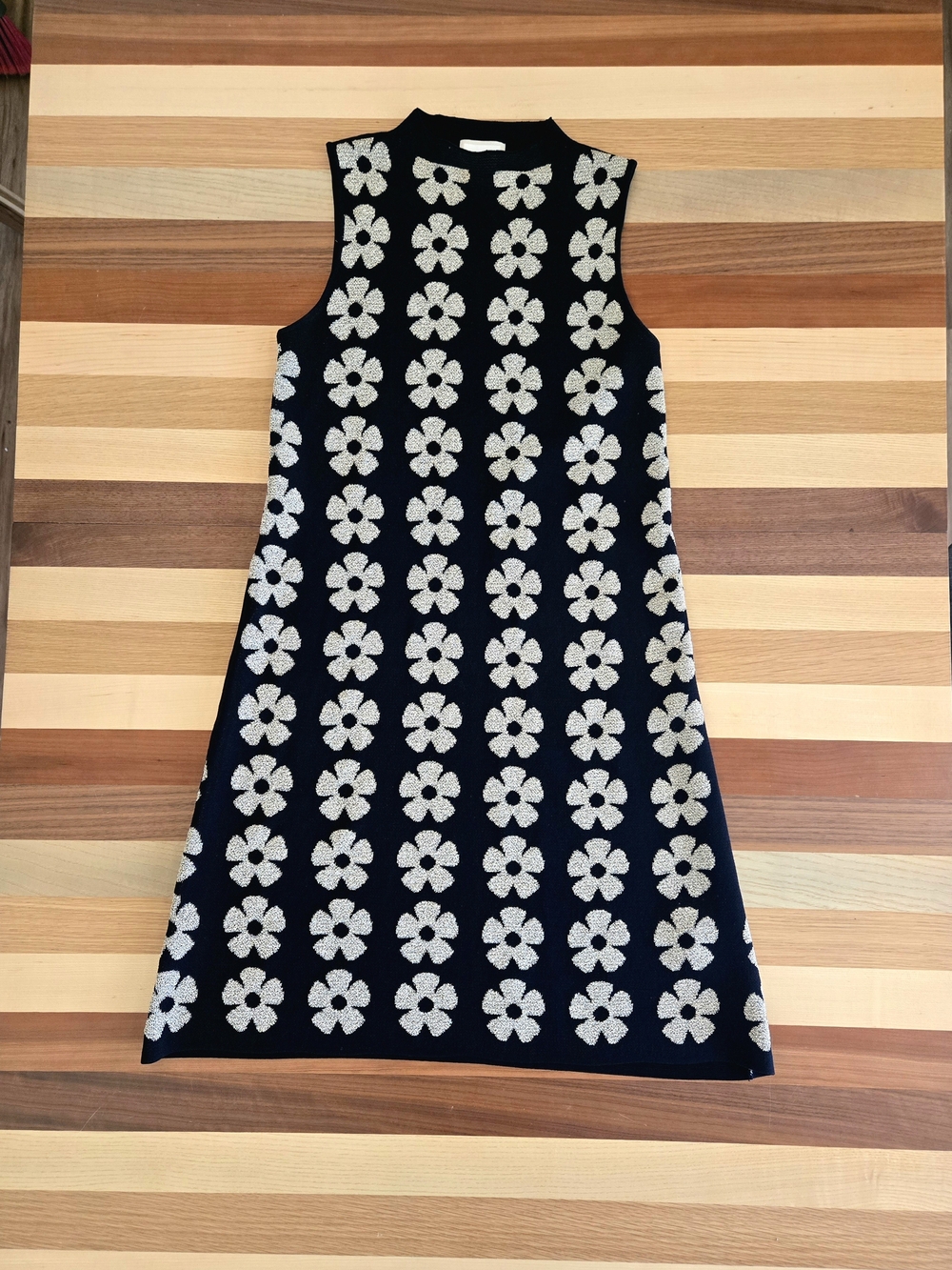 ECI NY Black Daisy Floral Knit Sleeveless A-Line Dress Black And Gold Size XS